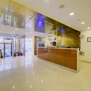 Hotel D-Capitol Plaza New Delhi Airport Hotel