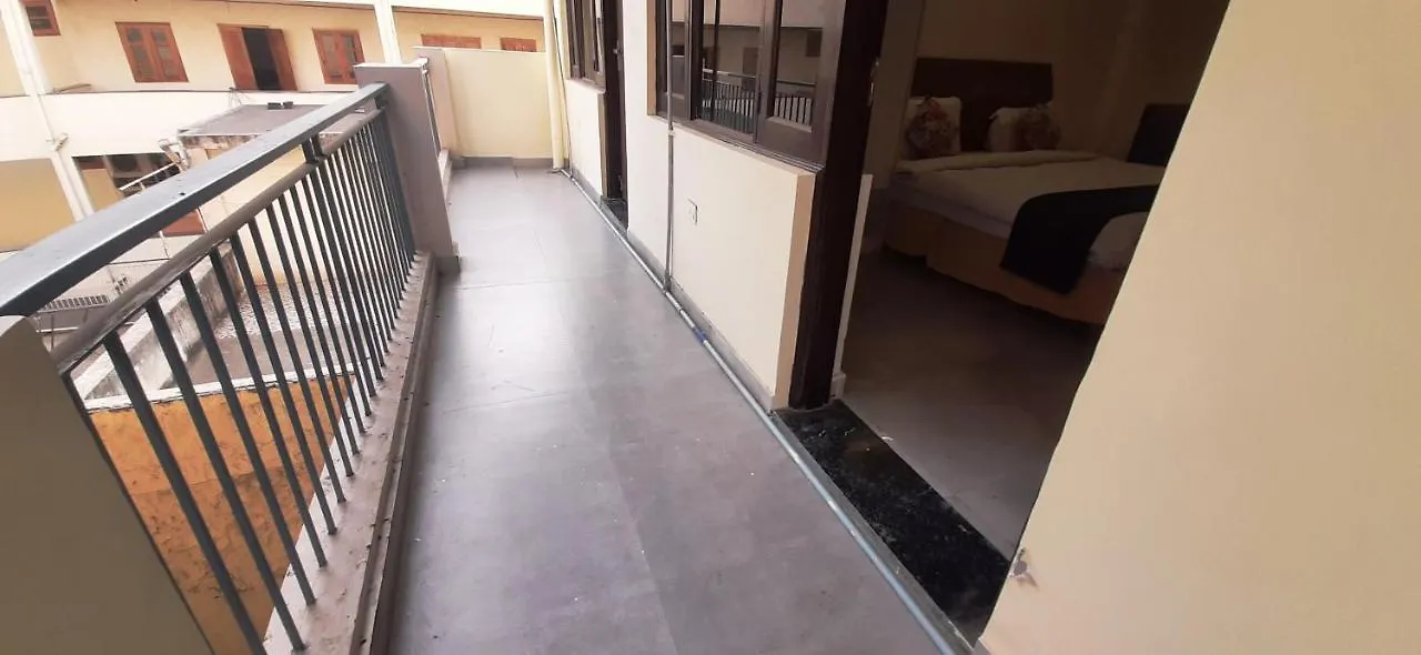Classy Residency- Studio Apartments New Delhi Hotel